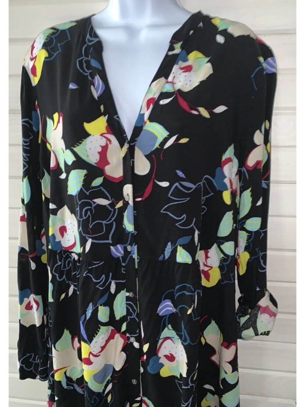 Josie Natori Sz XL Rayon Black Floral Nightshirt Button Up Roll Tab Sleeves EUC